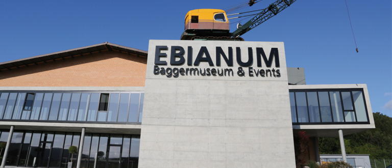 Museo dei bulldozer EBIANUM di Fisibach 