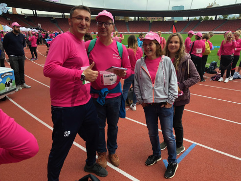 Hoval-CH_Pink-Ribbon-Charity-Walk_ZH_2018_Bild02
